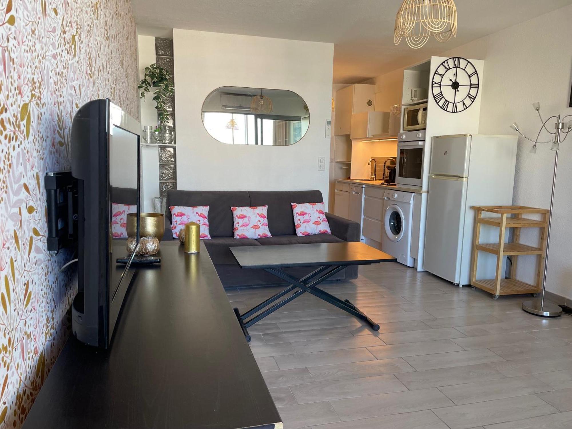 Studio 2-3 Pers Parking Clim Vue Port Et Mer Ла-Гранд-Мот Экстерьер фото